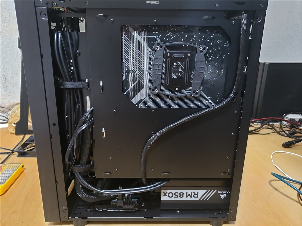 Thermaltake h200 концентратор usb рассчитанный на установку внутри пк