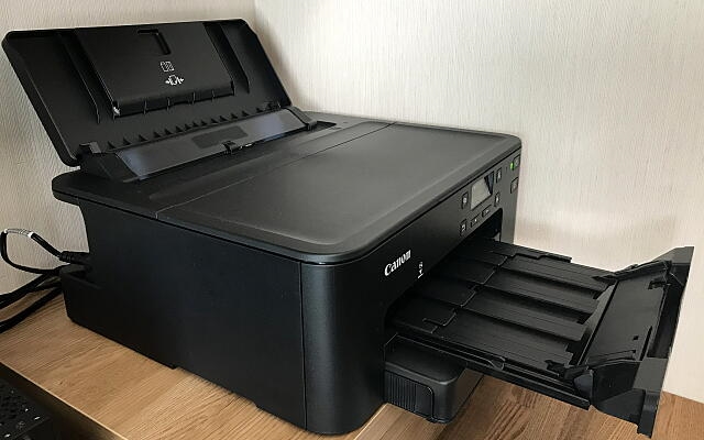 価格.com - 『背面給紙と排紙トレイを出した状態』CANON TR703 価格.com - 『背面給紙と排紙トレイを出した状態』CANON TR703