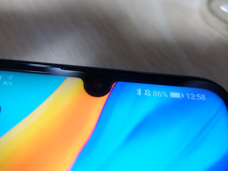 価格.com - 『ノッチはしずく型』HUAWEI P30 lite SIMフリー