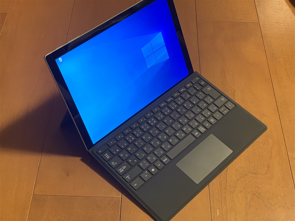 価格.com - 『別売りのキーボードを付けて。なかなかかっこいい。』マイクロソフト Surface Pro 7 VDV-00014 三浦一紀