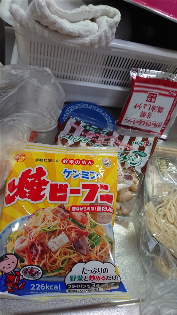 価格 Com ケンミン食品さん 即席焼ビーフン 味付けタイプ 65g ケンミン食品 即席焼ビーフン 味付けタイプ 65g 30食 Tio Platoさんのレビュー 評価投稿画像 写真 上手に仕上げるにはコツが要るちょっと難易度が高い焼きビーフン
