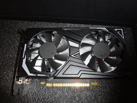 価格.com - 『本体』玄人志向 GF-GTX1650-E4GB/OC/DF [PCIExp 4GB