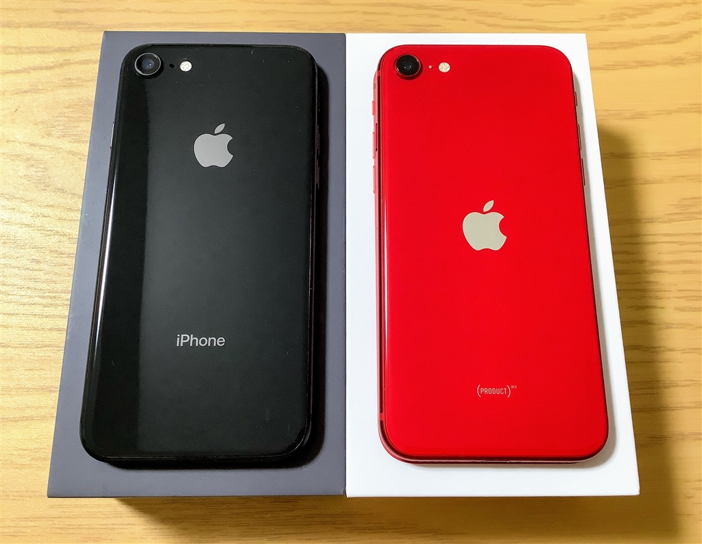価格 Com Iphone8との比較 リンゴマークが中央に移動し Iphoneロゴが無くなった Apple Iphone Se 第2世代 Product Red 128gb Simフリー レッド パソコンレンジャーズさんのレビュー 評価投稿画像 写真 Iphone の完成形 5155