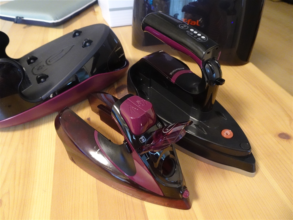 価格.com - 『給水用のタンクは本体から取り外し可能』ティファール