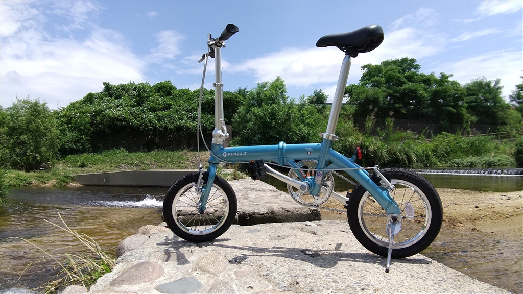 価格.com - ルノー LIGHT8(AL-FDB140) 2018年モデル [Lagoon Blue] も 
