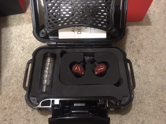 Fender IEM TEN 2 llic Red イヤモニ Fender IEM TEN 2 Metallic Red イヤモニ