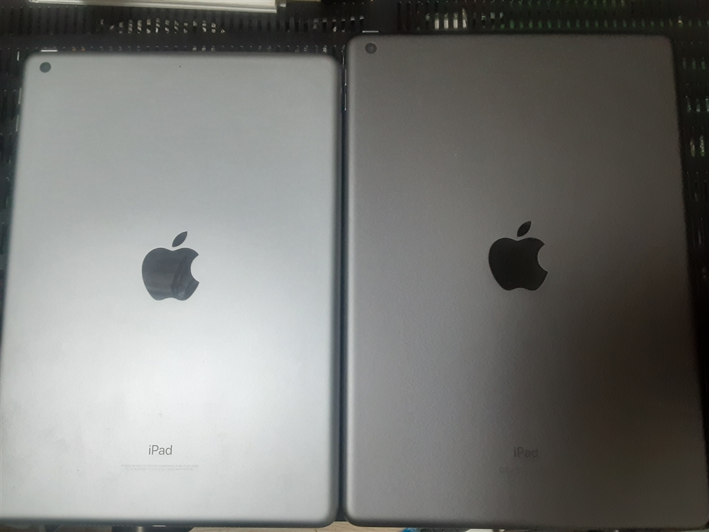 価格.com - 『左はiPad第6世代』Apple iPad 10.2インチ 第7世代 Wi-Fi 32GB 2019年秋モデル