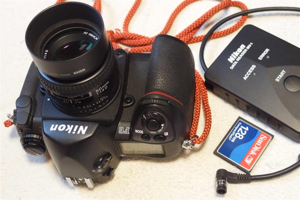 NIKON ニコン DATA READER MV-1 G-1365 NIKON ニコン DATA READER MV-1 G-1365（NIKON MV-1 Datenleser
