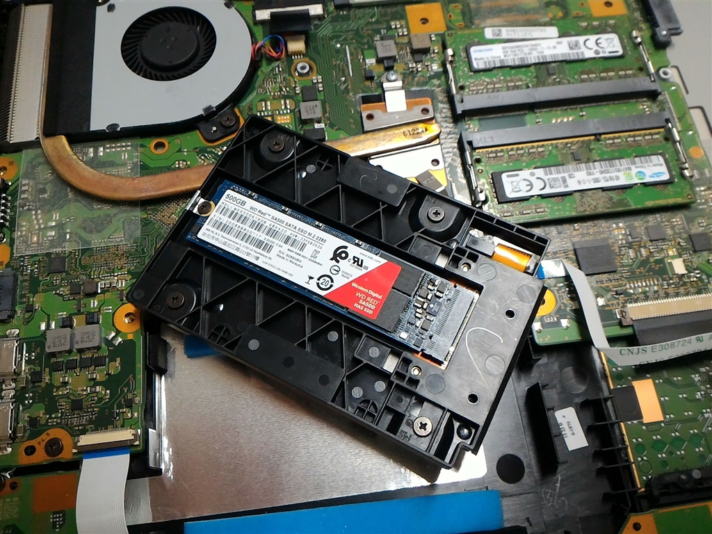 価格.com - 『dynabook B65/B に。』Sandisk WD Red SA500 NAS SATA