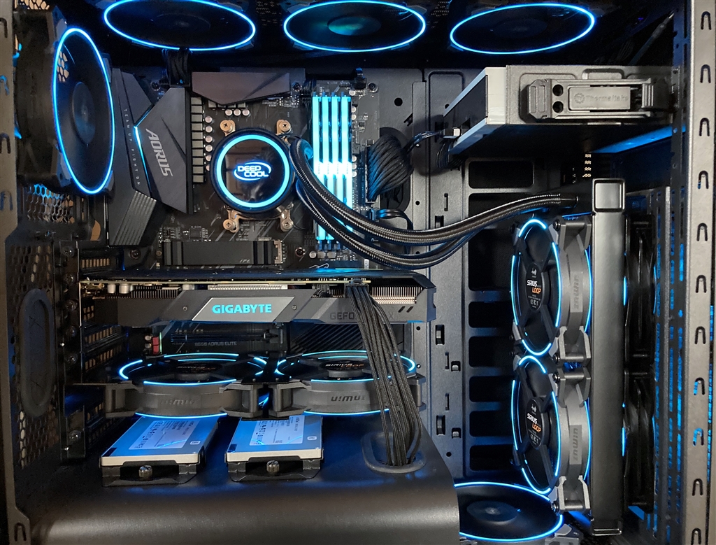 価格.com - 『水冷クーラー付属ファンとSirius Loop ASL120で