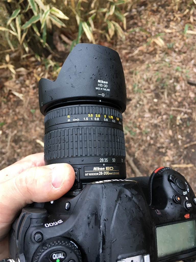 価格.com - 『防塵防滴も安心。これくらいなら支障ない』ニコン D500
