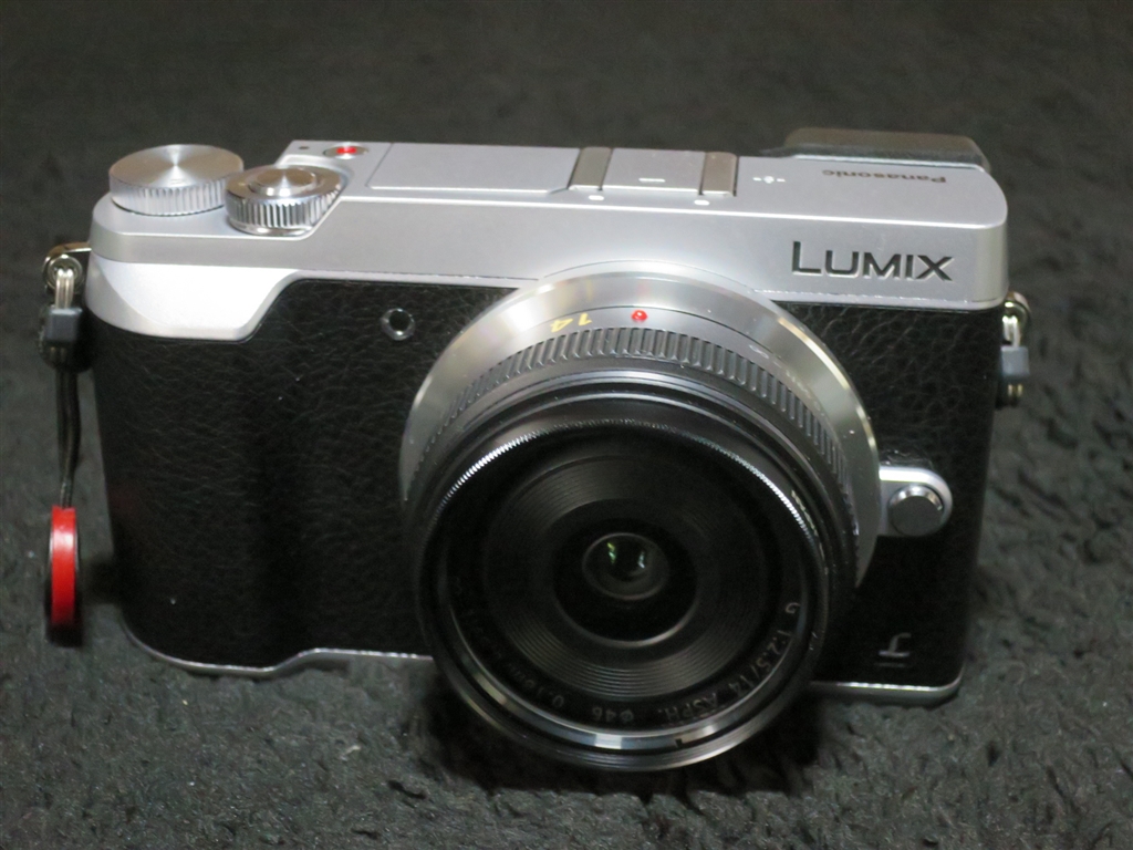 Panasonic LUMIX G85 Design and Build Quality 2
