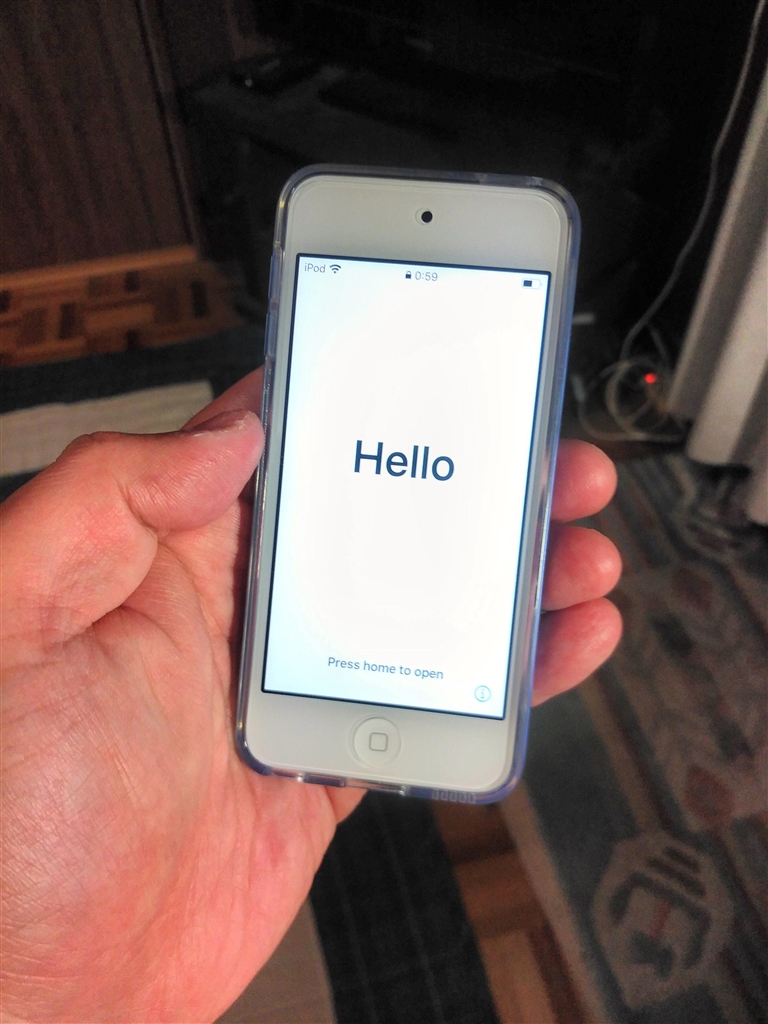 価格 Com 手に持ってみたところ Apple Ipod Touch Mvj32j A 128gb ブルー ひーくん1984さんのレビュー 評価投稿画像 写真 F 04kの容量不足解消の為の購入 ゲーム機 として購入もアリ