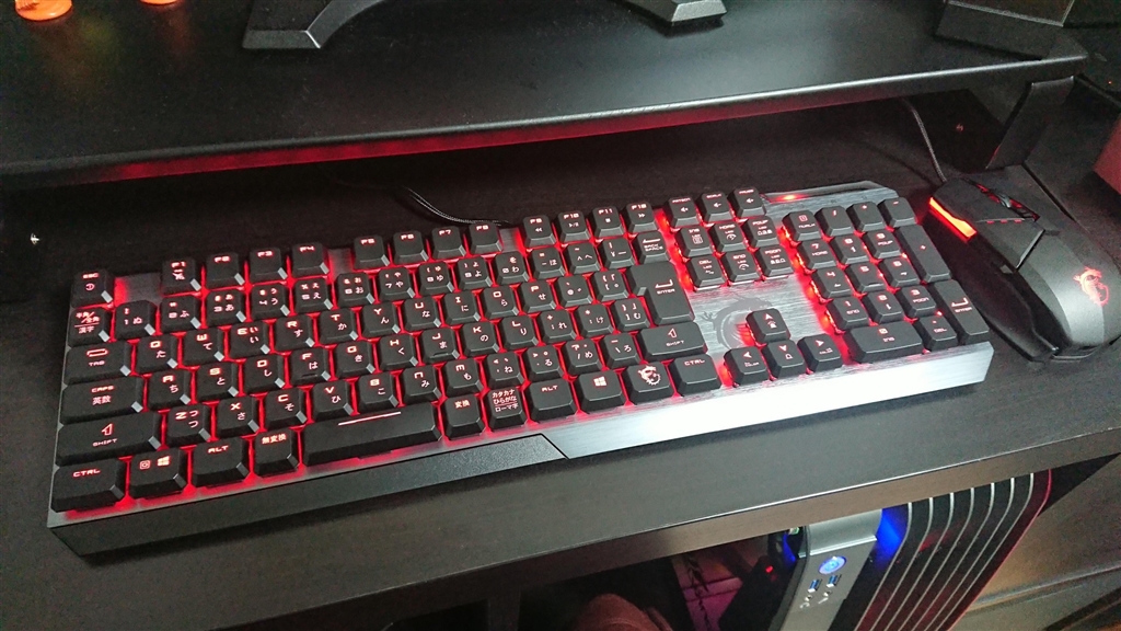 価格 Com 画像はイルミネーション設定固定の状態です Msi Vigor Gk50 Low Profile Jp 白軸 ドラゴン好きさんのレビュー 評価投稿画像 写真 押し心地とデザインで決めたゲーミングキーボード 画像追加