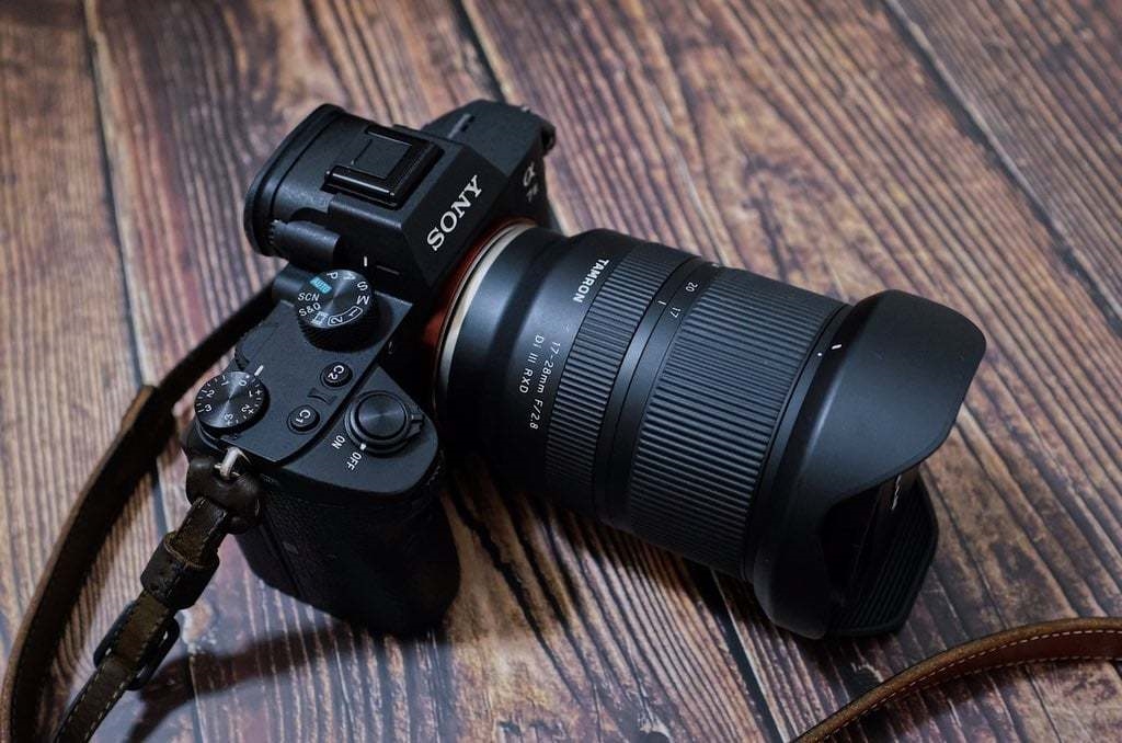 価格.com - 『超広角なのに、とてもコンパクトで軽量。』TAMRON 17