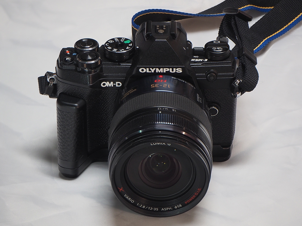 価格.com - 『E-M5mkⅢ+Hoageグリップ』オリンパス OM-D E-M5 Mark III