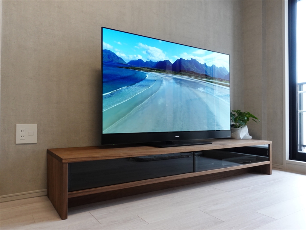 価格.com - 『リビングのメインテレビとしても美しく堂々とした佇まい 