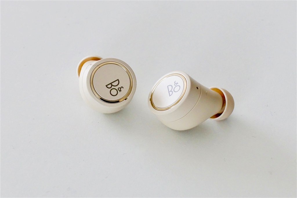 価格.com - 『「上品」その一言に尽きます。』Bang&Olufsen B&O PLAY Beoplay E8 3rd Generation [ Gold Tone] wessaihomieさんのレビュー・評価投稿画像・写真「清水の舞台から飛び降りて沼から這いあがりました」[573615]