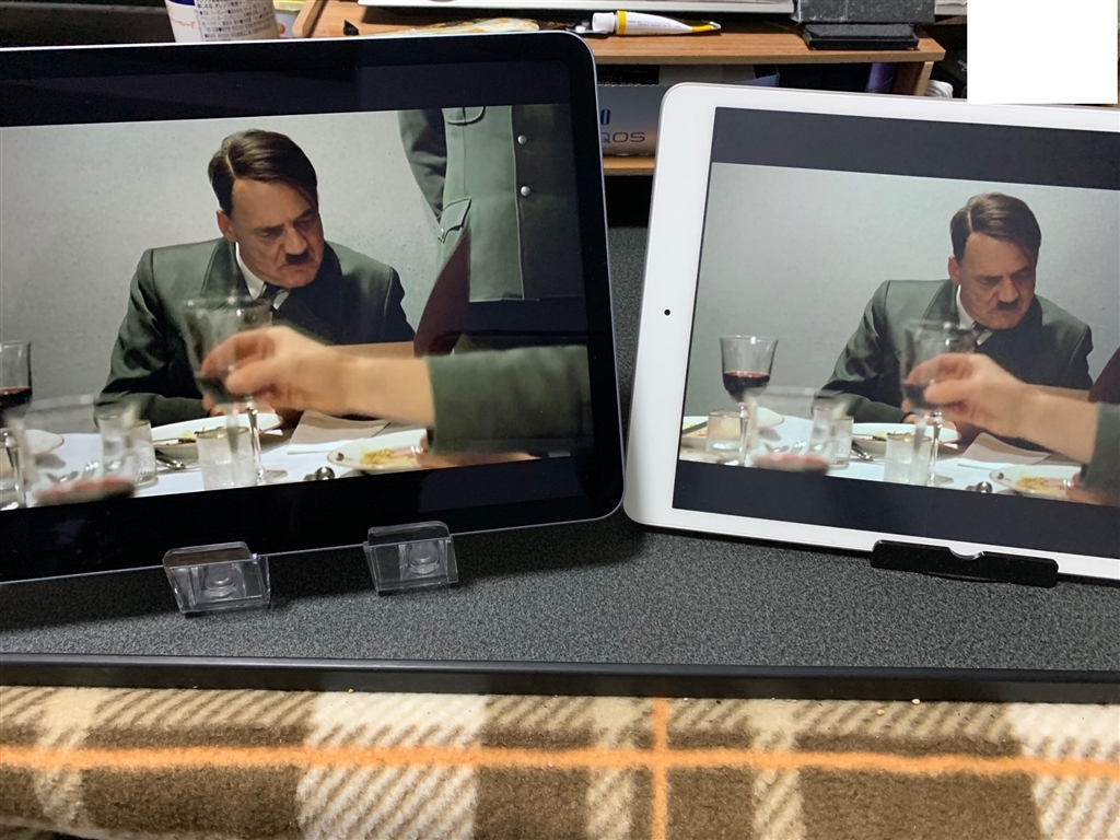 価格.com - 『左が第4世代Airで右が第7世代ipad無印。』Apple