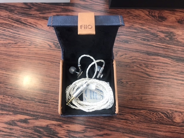 価格.com - 『ケースがでかい』FiiO FD5 FIO-IEM-FD5 xuqnkheb