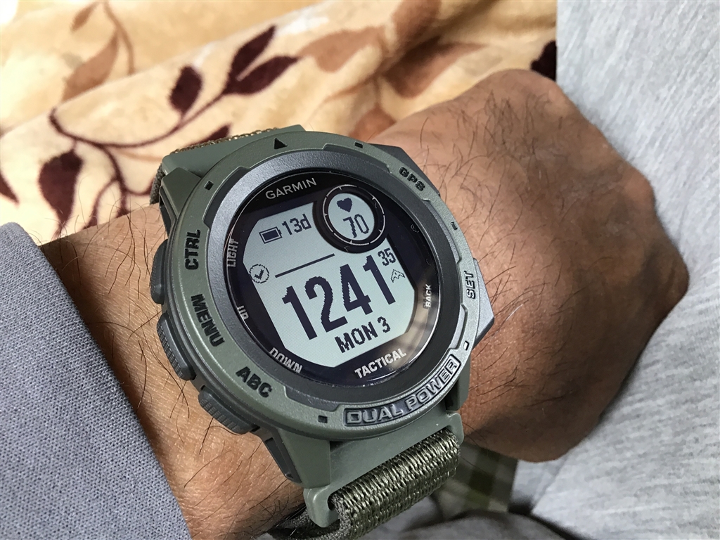 GARMIN - GARMIN INSTINCT DUAL POWER TACTICAL ソーラーの+inforsante.fr