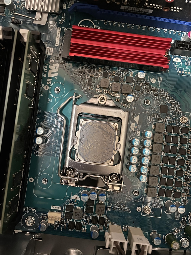 価格.com - 『CPU クーラー取付部。M3のネジ穴が出ているので