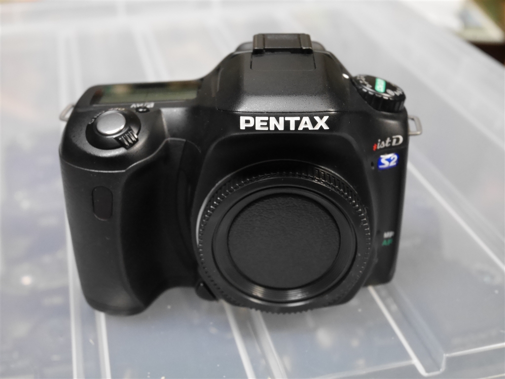 価格.com - ペンタックス PENTAX *ist DS2 ボディ お騒がせのサルパパ