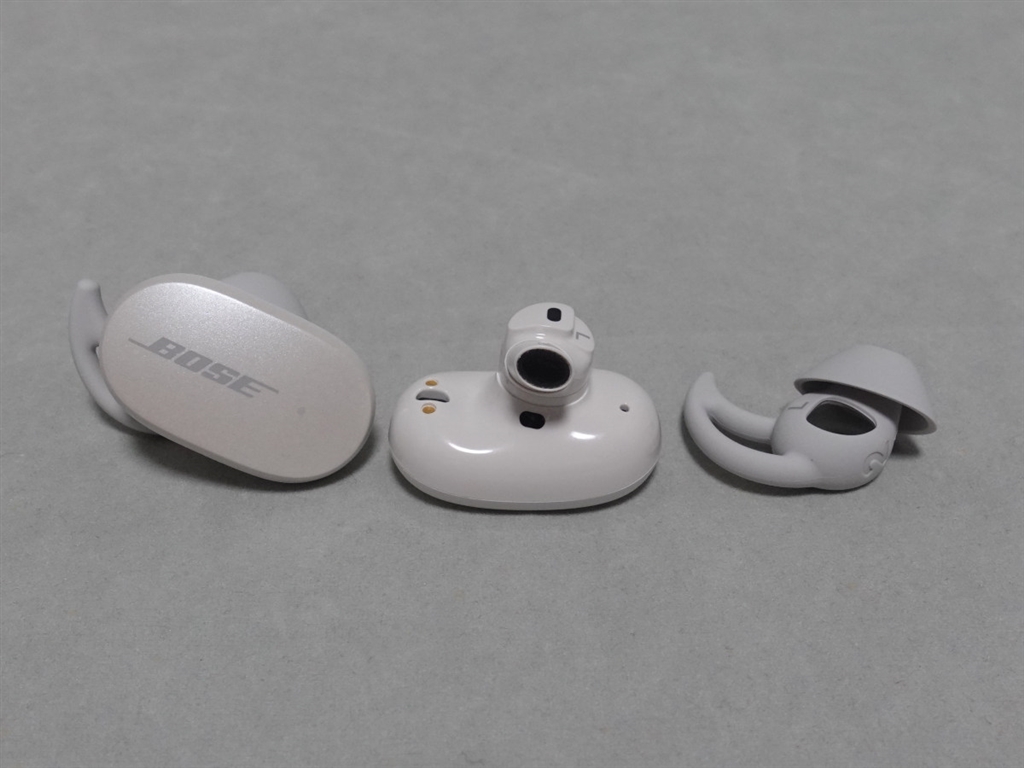 価格.com - 『デザインと質感のご参考に。』Bose QuietComfort Earbuds [ソープストーン] 鴻池賢三さんのレビュー