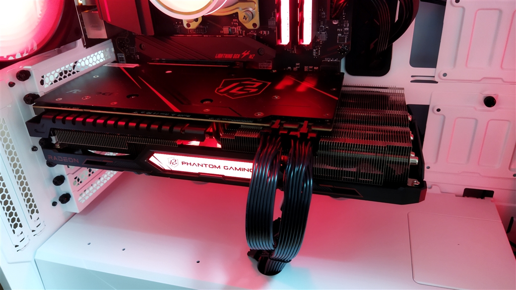 価格.com - 『図1：外観』ASRock Radeon RX 6800 Phantom Gaming D 16G