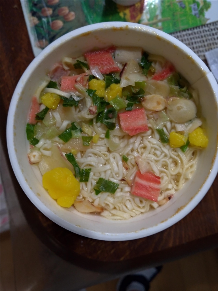 価格.com - 『未だ美味かった頃の中身。昔に比べると減ってはいるが、味は未だ美味しい。』日清食品 カップヌードル シーフードヌードル ...