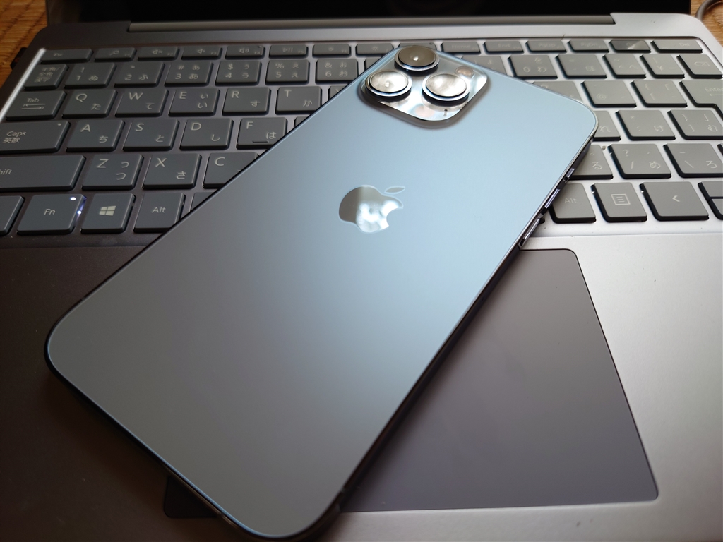 価格.com - 『今モデルの新色「シエラブルー」』Apple iPhone 13 Pro