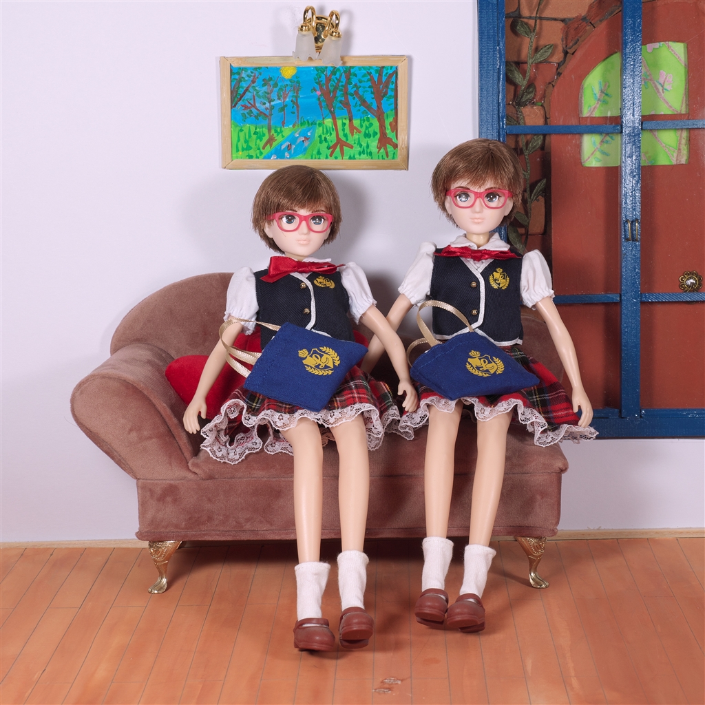 価格.com - 『2）座らせて』タカラトミー リカちゃん LW-08 かわいい