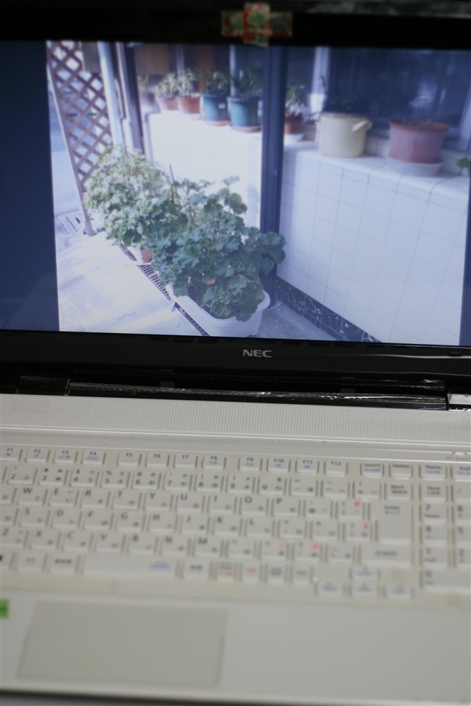 価格 Com このスペックのものは長くは使えないのかな 個体差なのか重くなりやすい Nec Lavie Note Standard Ns350 Baw Pc Ns350baw クリスタルホワイト ｖｈｓコンパチさんのレビュー 評価投稿画像 写真 体感的に動作が遅く重くなりやすい 液晶の画質が悪い