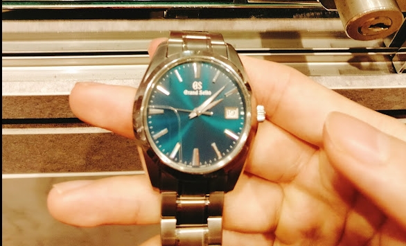 グランドセイコーSBGV233 Grand Seiko Heritage Collection Titanium 