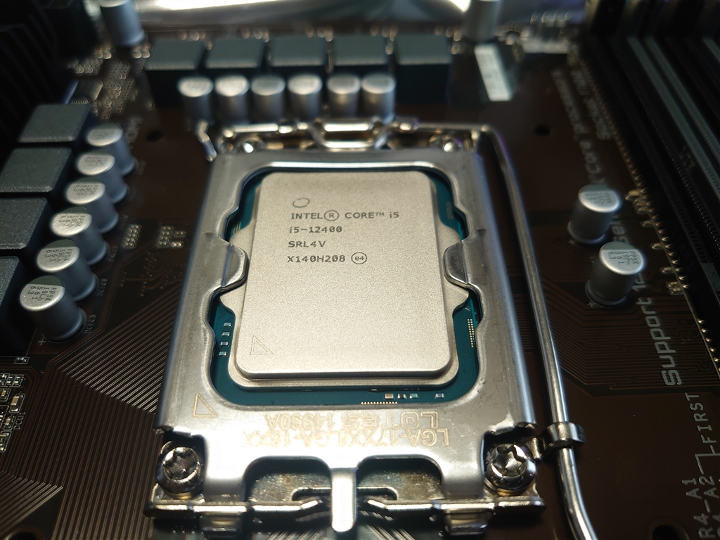 価格.com - インテル Core i5 12400 BOX まぁくん7631さんのレビュー・評価投稿画像・写真「Intel最高！コスパ最高