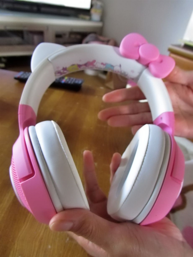 価格.com - Razer Kraken BT Hello Kitty and Friends Edition RZ04