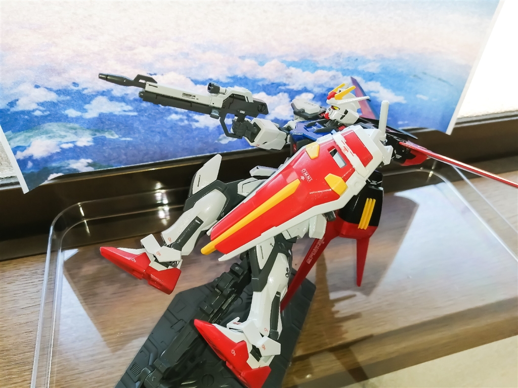 価格 Com アクションベース使用で空中戦 左側 Bandai Hg 1 144 機動戦士ガンダムseed エールストライクガンダム 14年2月 やおなさんのレビュー 評価投稿画像 写真 ストライクだけなら ｅｇで十分