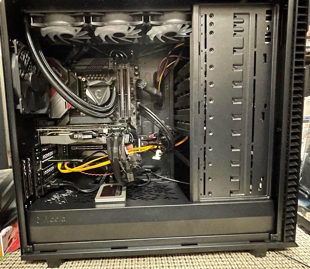 価格.com - 『自分の使いたい光学ドライブ2個とHDDを5個。SSDを一個を  