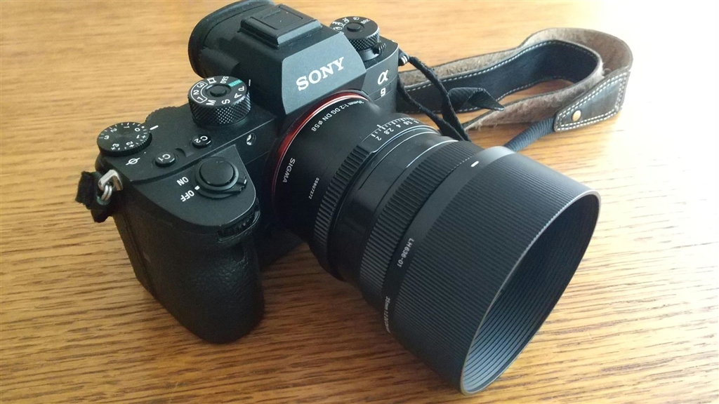 価格.com - 『とてもコンパクトで手にしっくりきます』シグマ 35mm F2