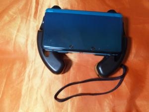 価格.com - 『本体取り付け』HORI マリオカート7 ハンドル for