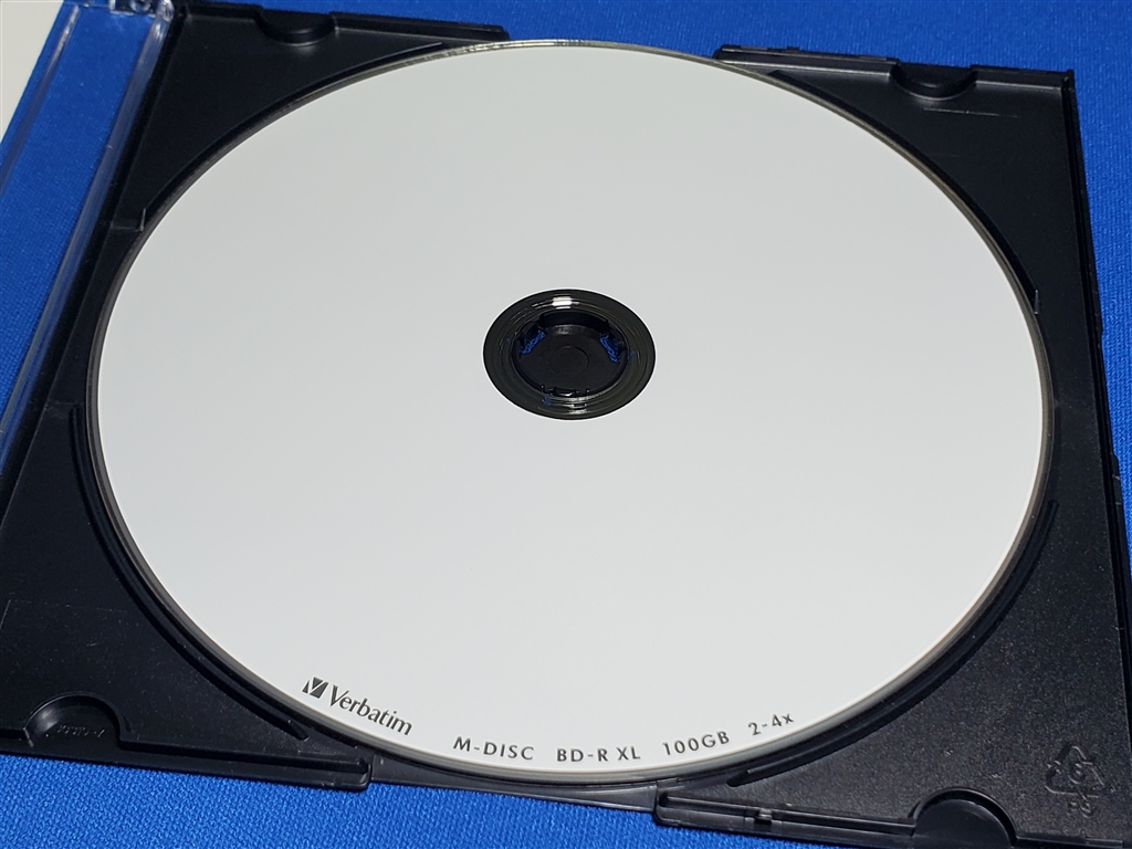 『レーベル面』Verbatim DBR100YMDP5V1 [BDR XL 4倍速 5枚組] TOMOCAさんのレビュー