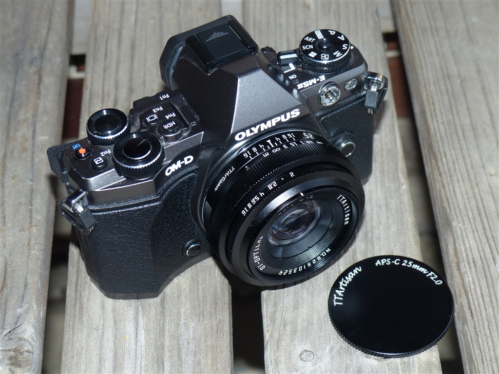 価格.com - 『E-M5M2に装着』銘匠光学 TTArtisan 25mm f/2 C