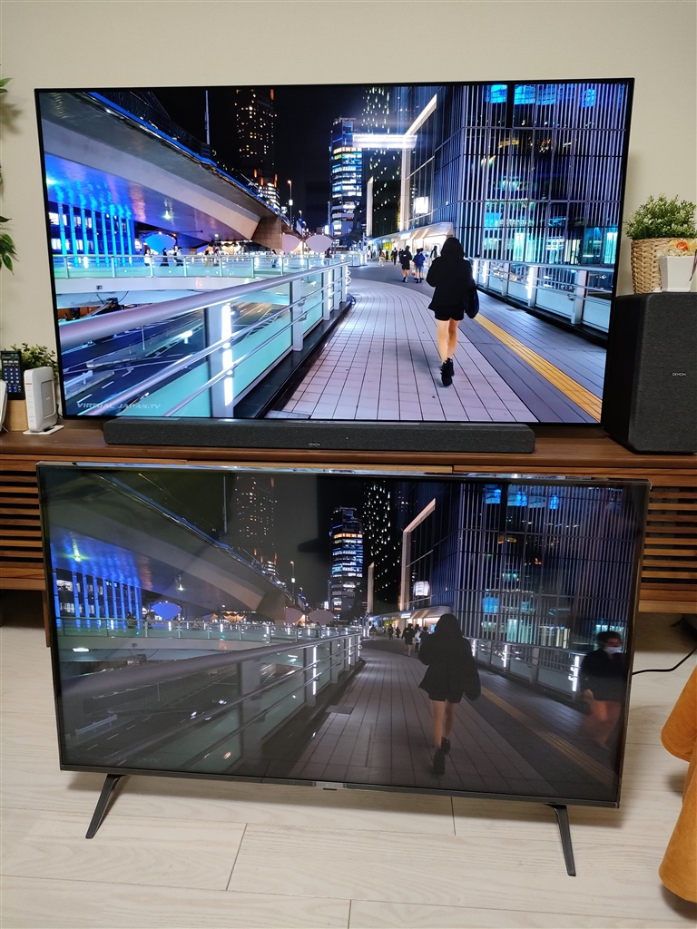 価格.com - 『上が有機ELテレビ、下が43UQ8000PJA』LGエレクトロニクス