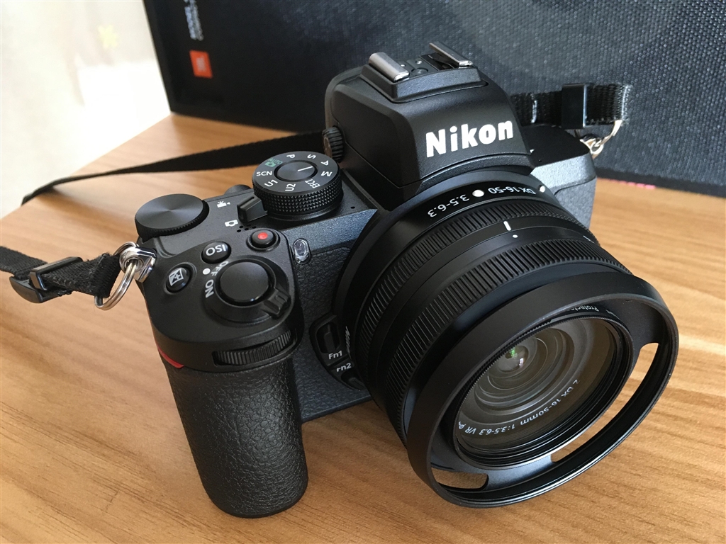 ニコン Z 50 1650 VR レンズキット 見上げれば空さんのレビュー・評価投稿画像・写真「レンズ脱着方向を変える必要