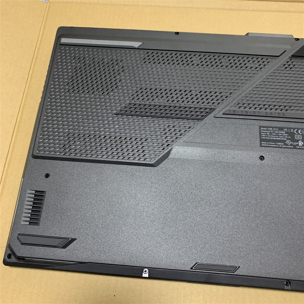価格.com - 『PC 背面』ASUS ROG Strix G17 G713IE G713IE-R7R3050T dddaiterさんの ...