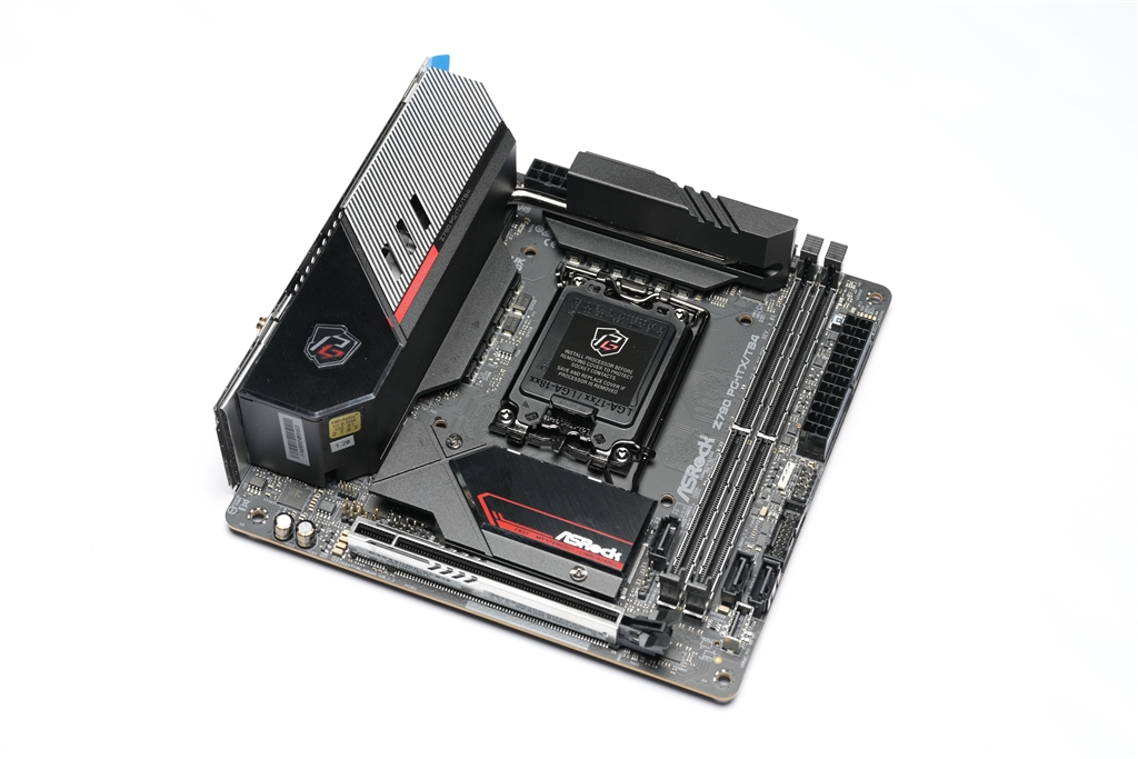 価格.com - 『全体画像』ASRock Z790 PG-ITX/TB4 初心者自作erさんの