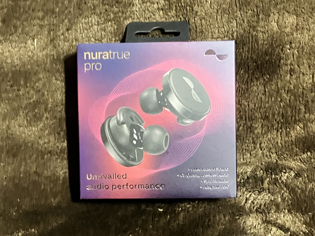 価格.com - 『外箱。』nura NuraTrue Pro NR-TWSPRO [ブラック