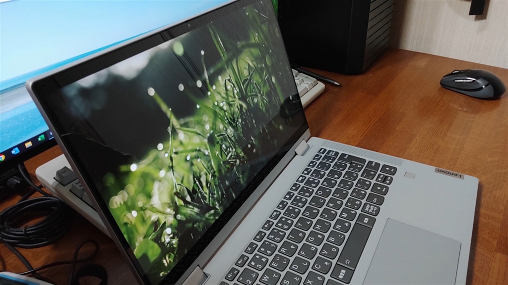 価格.com - 『綺麗だがやや黒が強い液晶。』Lenovo IdeaPad Flex 550