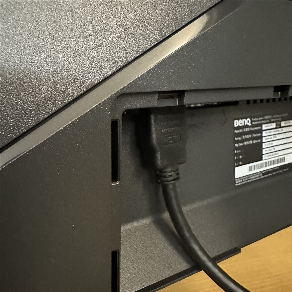 価格.com - 『ちょっとコネクタに負荷がかかりそうな配線』BenQ 価格.com - 『ちょっとコネクタに負荷がかかりそうな配線』BenQ