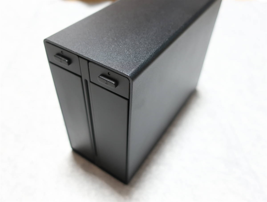 裸族のテラスハウス RAID USB3.2 Gen1＆eSATA 裸族のテラスハウス RAID USB3.2 Gen1＆eSATA (CRTS35EU3RS6G2